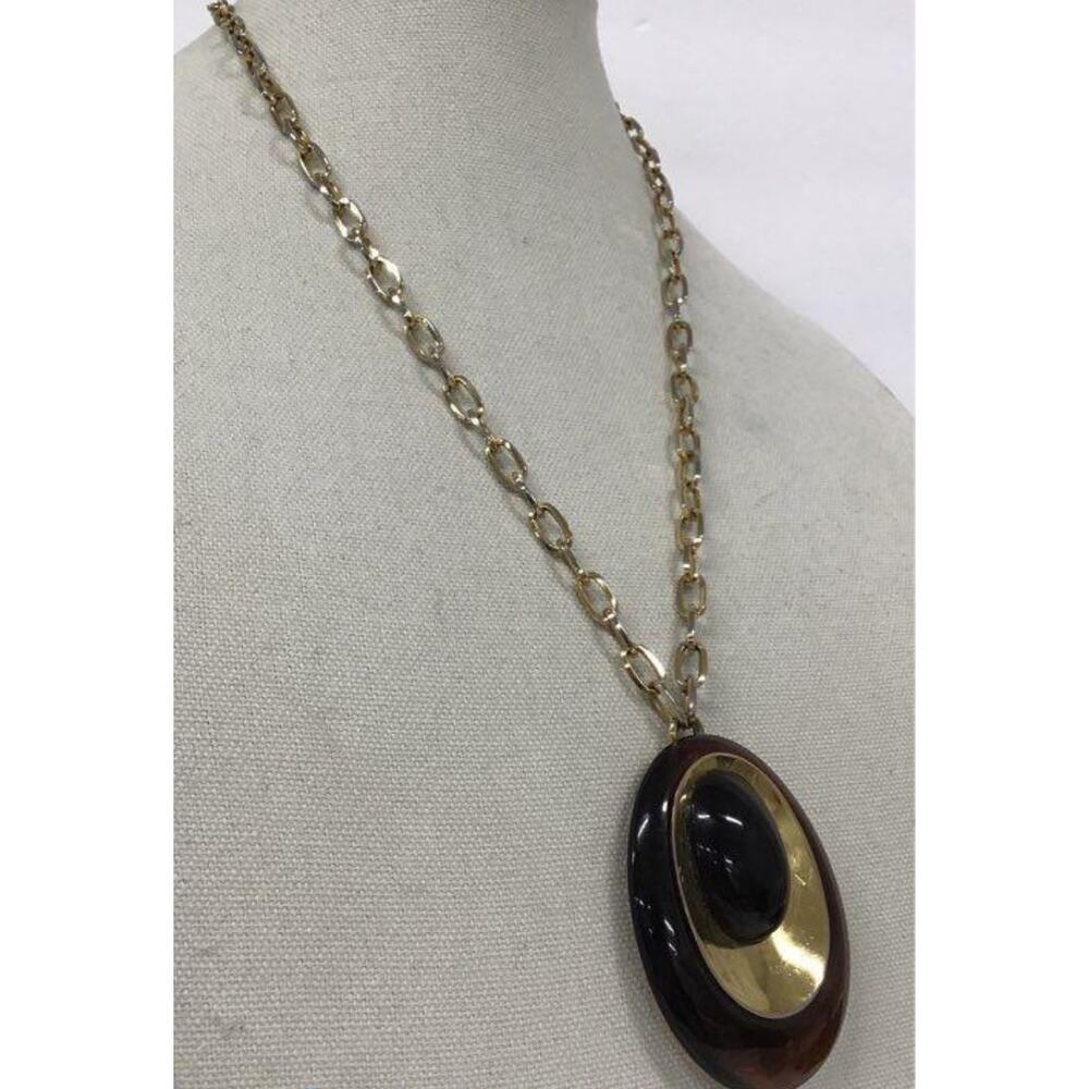 Vintage 70s/80s Trifari Rare Rootbeer Brown Lucite Oval  Pendant Necklace Signed
